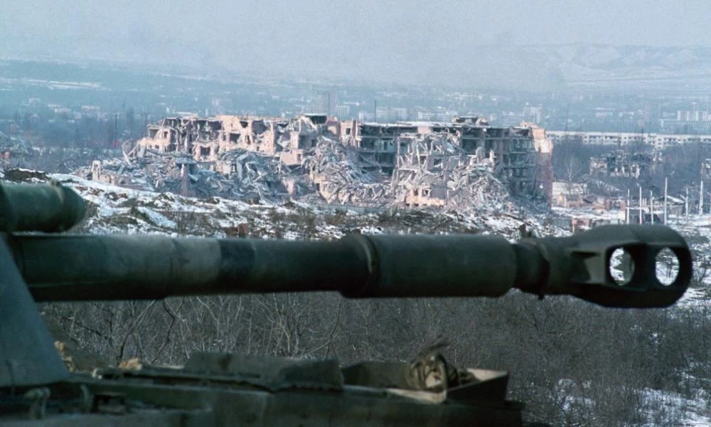 Κόλαση! Ισοπεδώθηκε η Μαριούπολη... Οδομαχίες και βομβαρδισμοί- Χιλιάδες εγκλωβισμένοι!